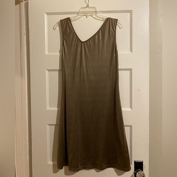 Donna gold/bronze shimmery mid length party dress - Picture 7 of 8